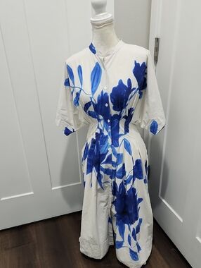 Natori Blue and White Floral Midi Dress